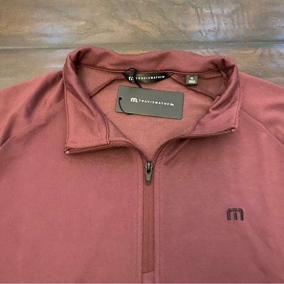 New with Tag Travis Mathew Valiant mens long sleeve 1/3 zip pullover size L & XL - Picture 2 of 15